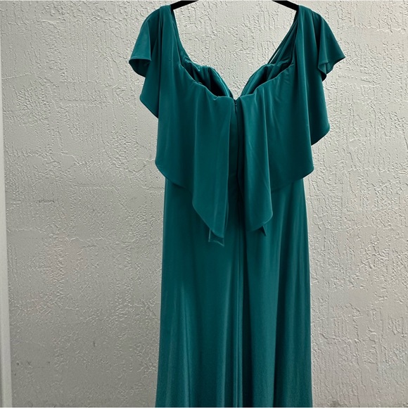 René Ruiz Gown! Worn once. - Picture 2 of 2